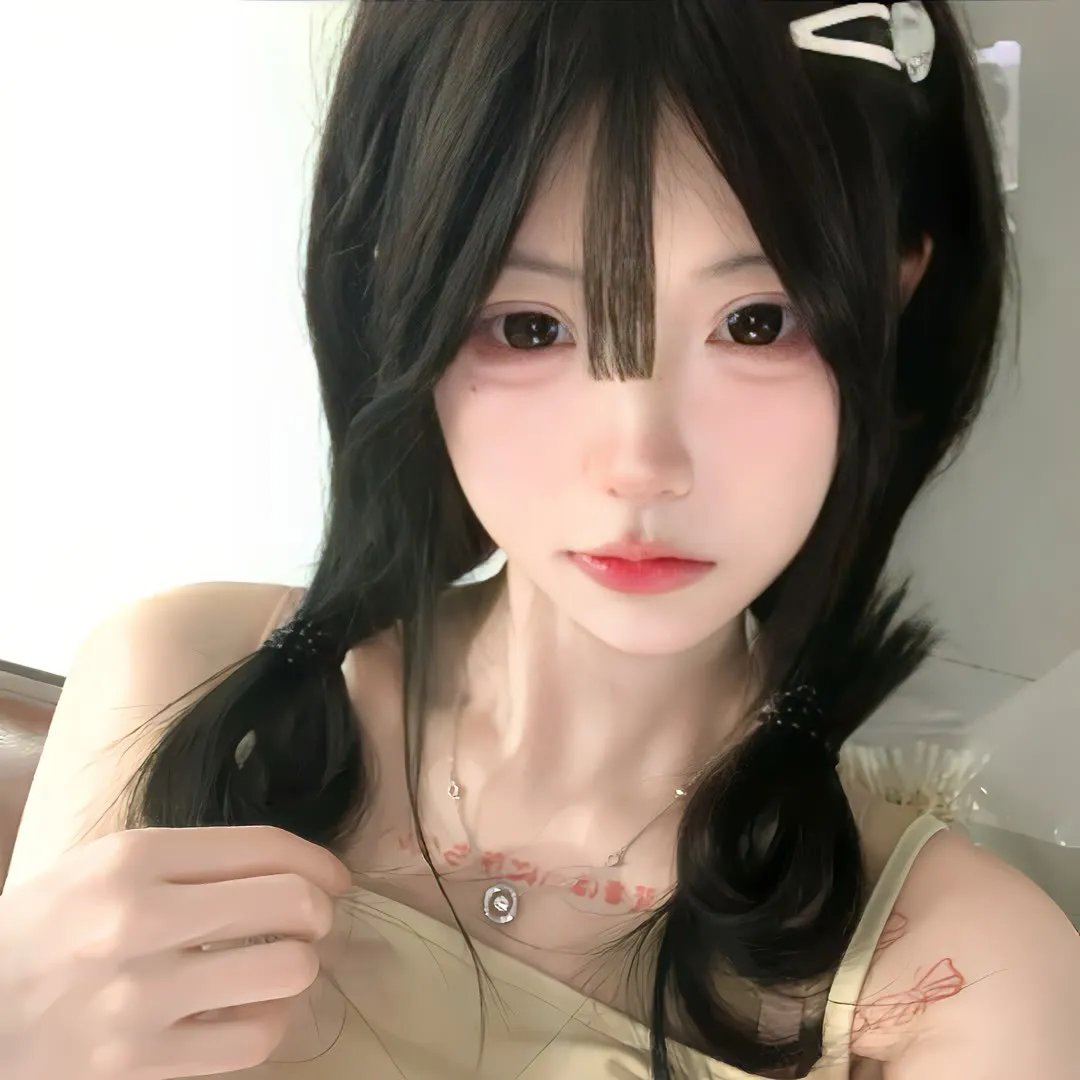 早餐时女歌迷快闪